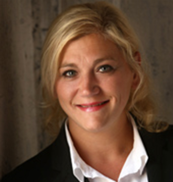 Dionne Wolter Headshot
