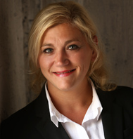 Dionne Wolter Headshot